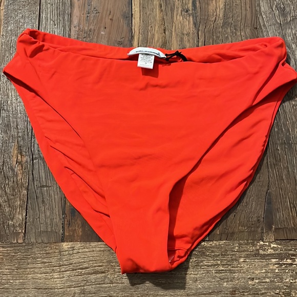 New Robin Piccone bikini bottom NWOT - Picture 2 of 5